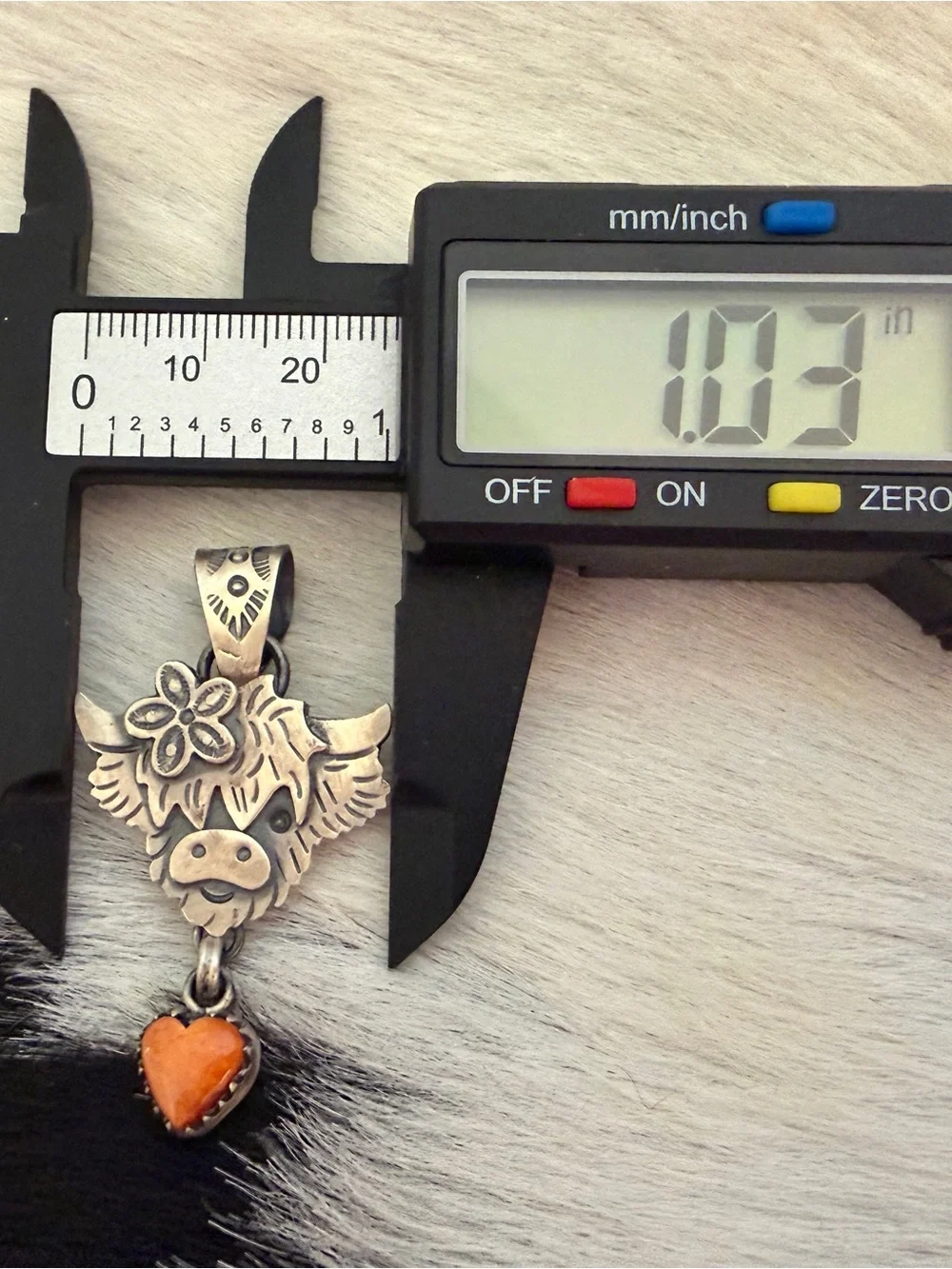 ❤️ Orange Spiny Oyster Heart Sterling Hand Stamped Highland Cow Pendant 1.97”L - Picture 12 of 13